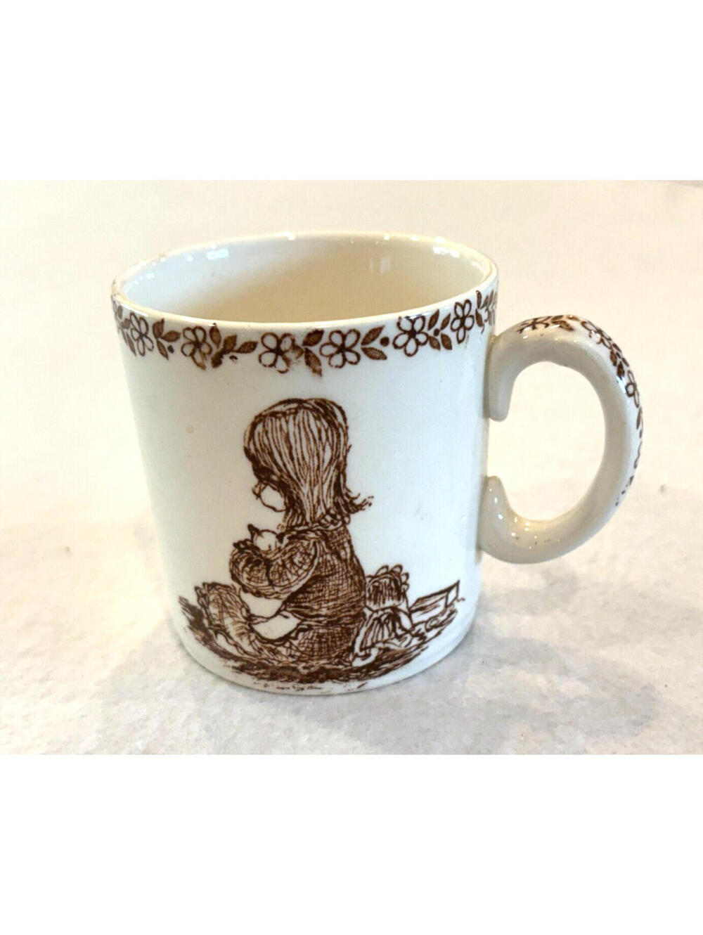 Alfred Meakin - England - Brown Floral Border - Child's Mug ~ Boy & Girl ~ Vtg